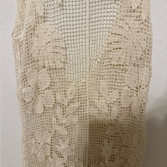 Elegant Cream Crochet Dress - Picture 3 of 3